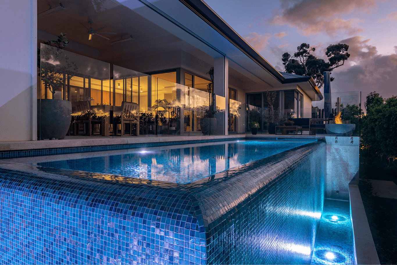 Glass Mosaic Pool Tile 3