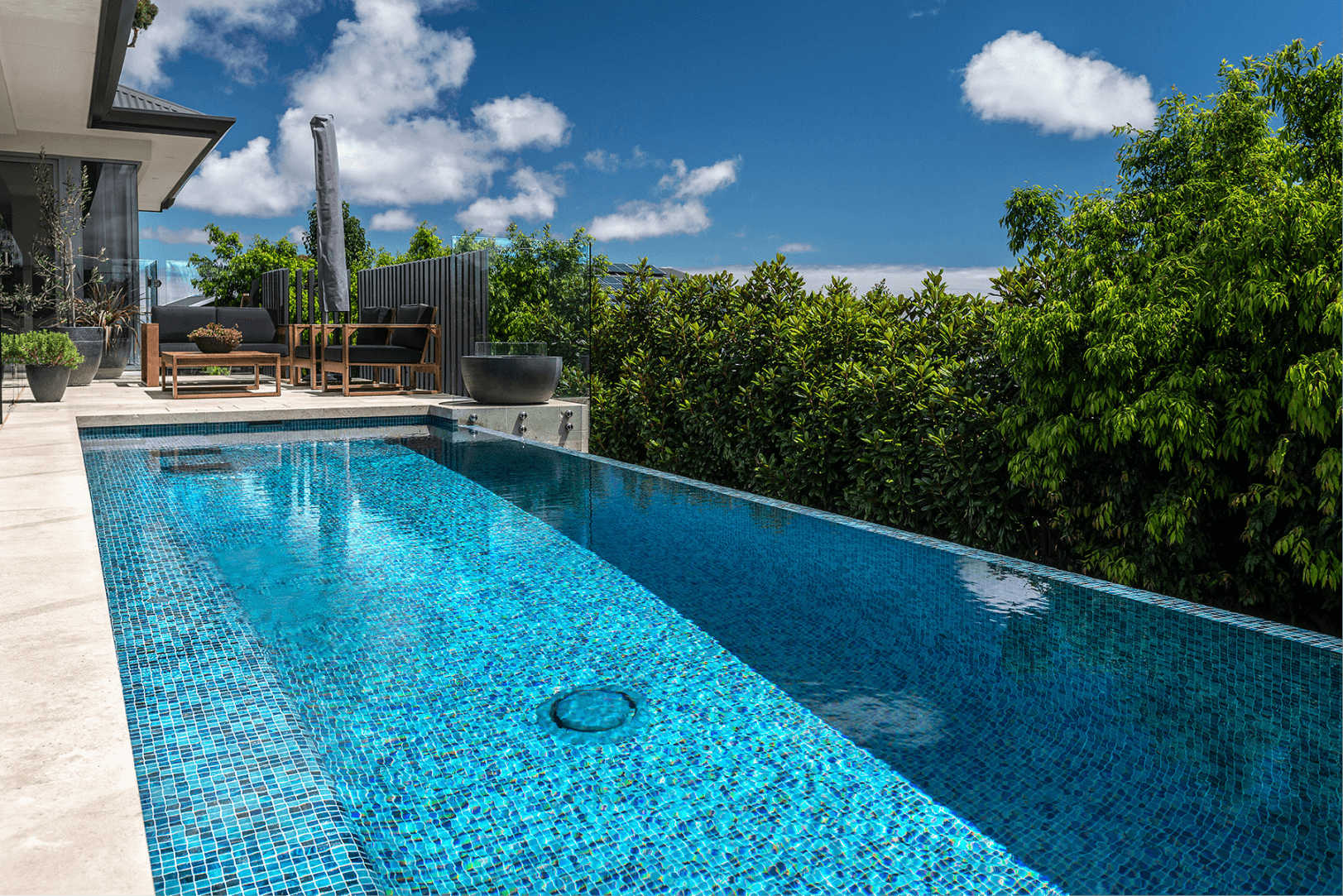 Glass Mosaic Pool Tile 4